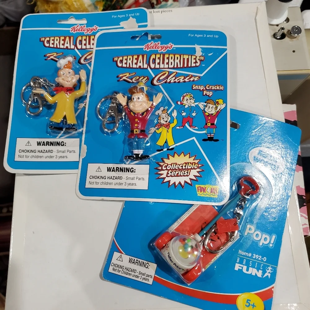 ❤️ Vintage Kellogg’s Cereal Keychain Ornaments and Fisher Price